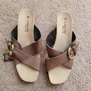 La Canadienne Sandals